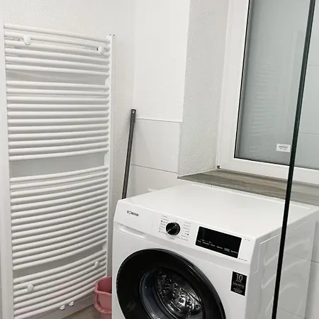 Spacious In At Heilbronn Apartamento *