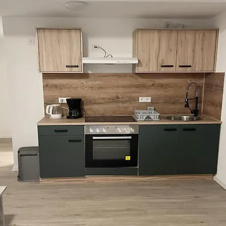 Spacious In At Heilbronn Apartamento Talheim (Heilbronn)